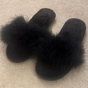 Black Fuzzy Slide Sandals